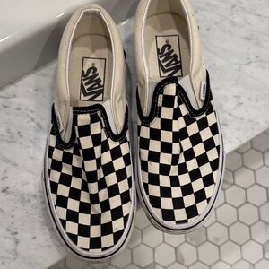 Vans Black and White Checkered Slip-On Sneakers Mens 5, Women’s 6.5